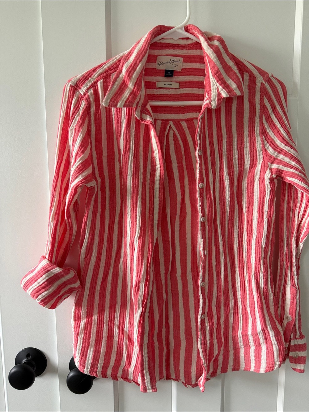 Universal Thread Pink & White Striped Button-Up Shirt